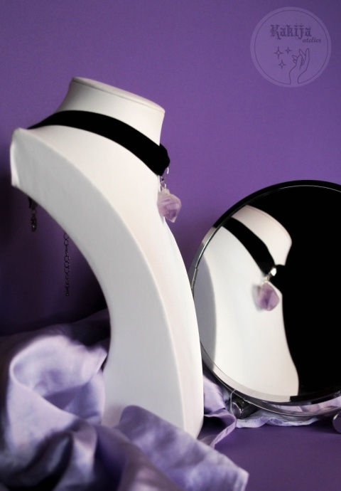 Aksamitka z naturalnym ametystem