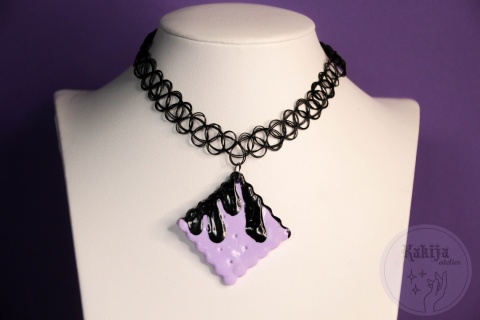 Choker z herbatnikiem w polewie